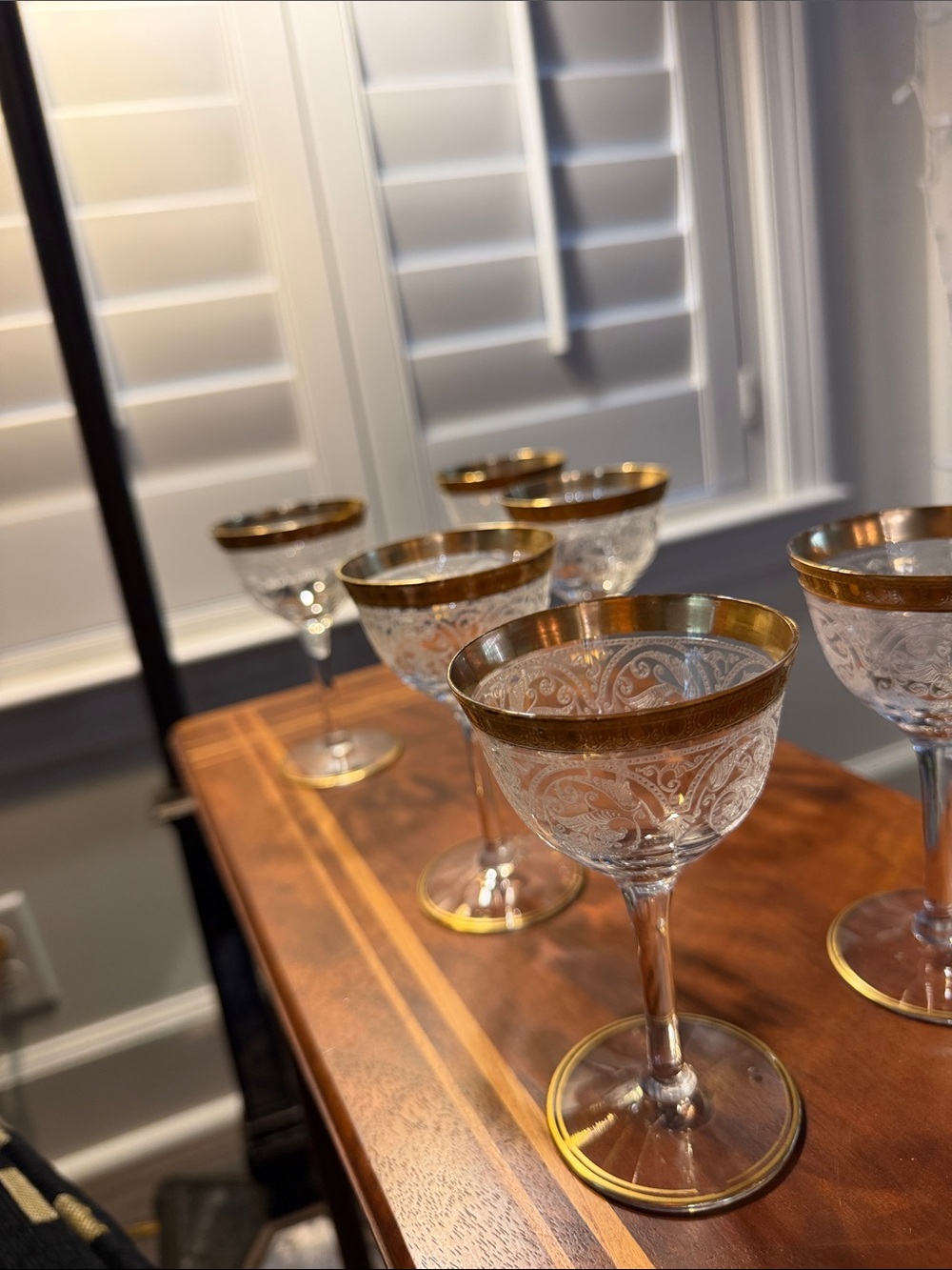 Set of 6 Glass Liquor or Sorbet Goblets with Gold Rim - Clear and Gold - Picture 2 of 4